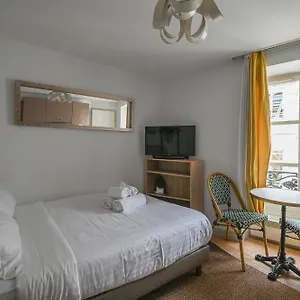  Appartement French Typical