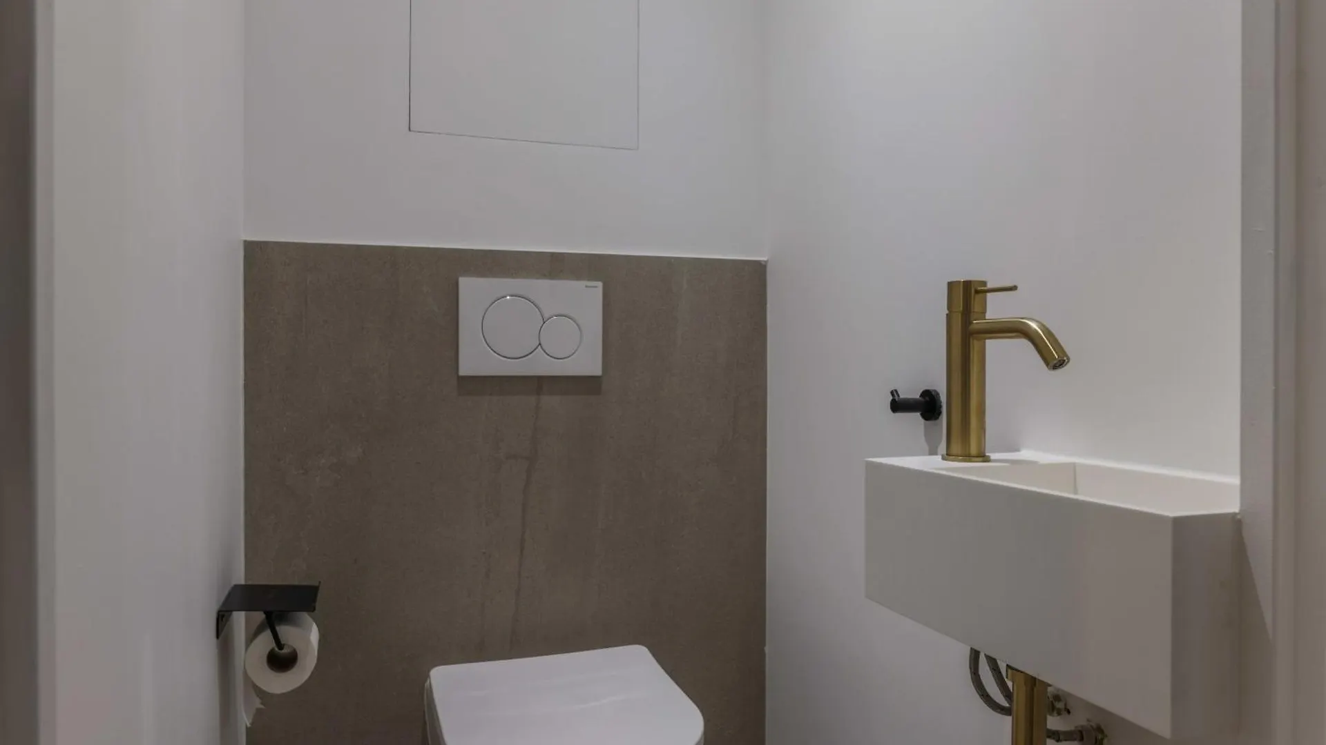 Perfect For Exploring - 2Br-6P - Center Of Paris Apartment 0*,  France