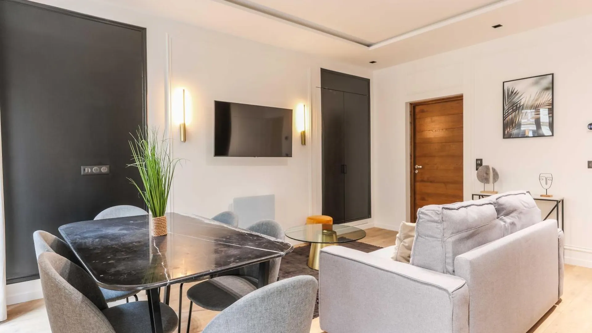 Perfect For Exploring - 2Br-6P - Center Of Paris Apartment France