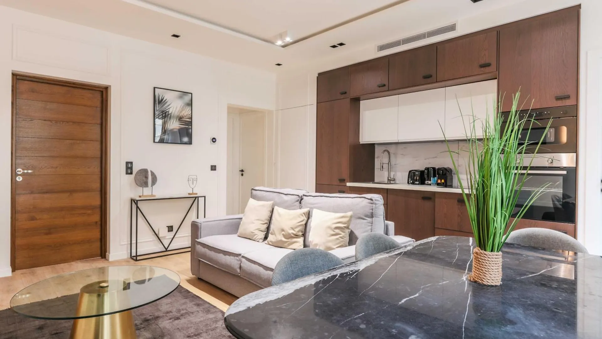 Perfect For Exploring - 2Br-6P - Center Of Paris Apartment